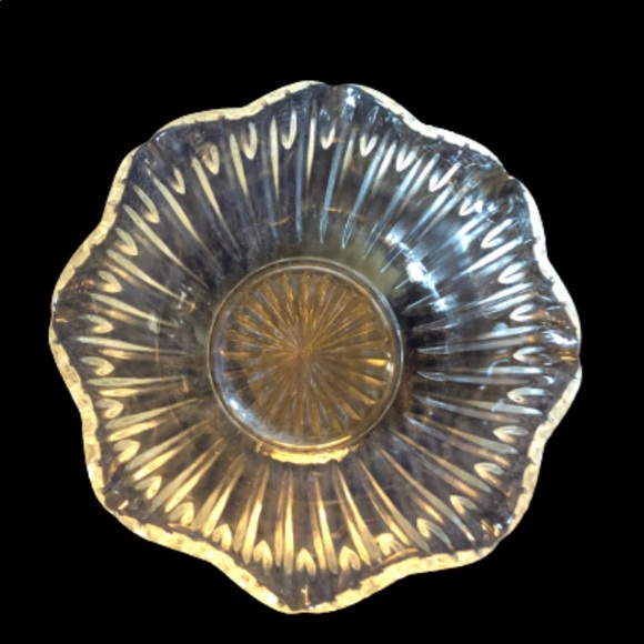 Glass Bowl new in box. by: EL Smith USA - Picture 4 of 6